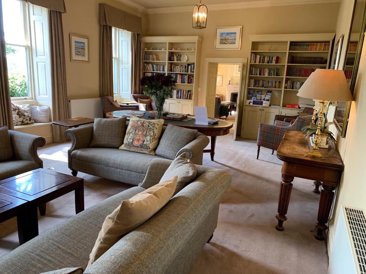 Collingwood Arms Hotel Cornhill on Tweed ภายนอก รูปภาพ