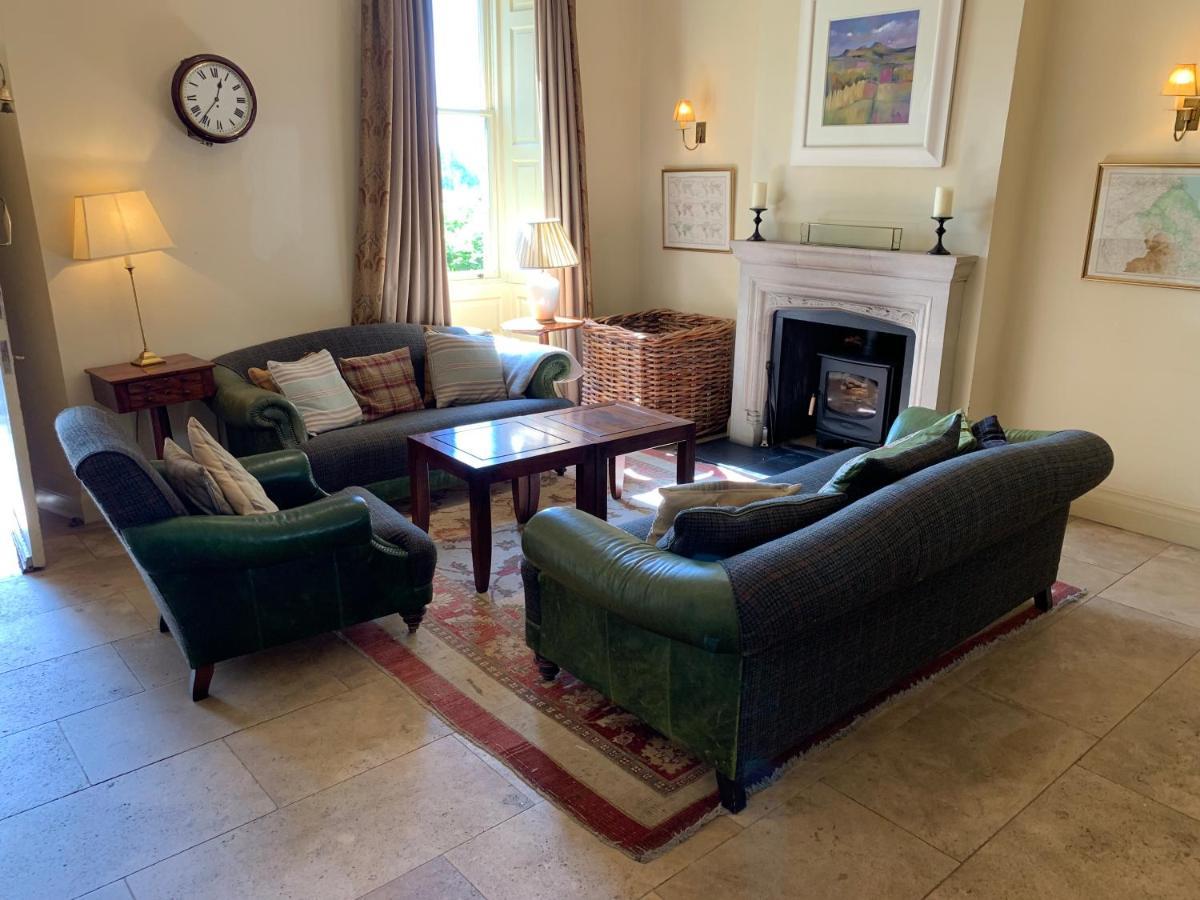 Collingwood Arms Hotel Cornhill on Tweed ภายนอก รูปภาพ