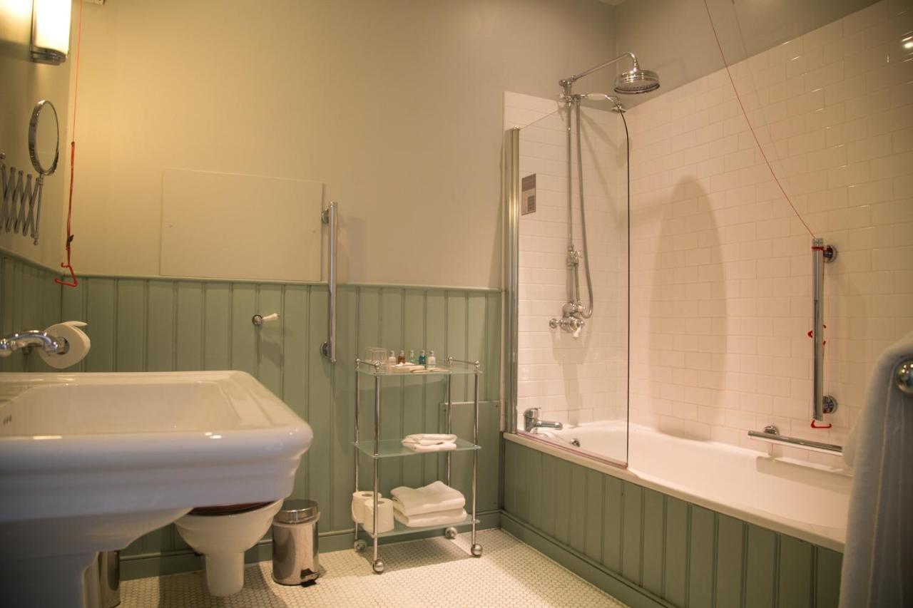 Collingwood Arms Hotel Cornhill on Tweed ห้อง รูปภาพ
