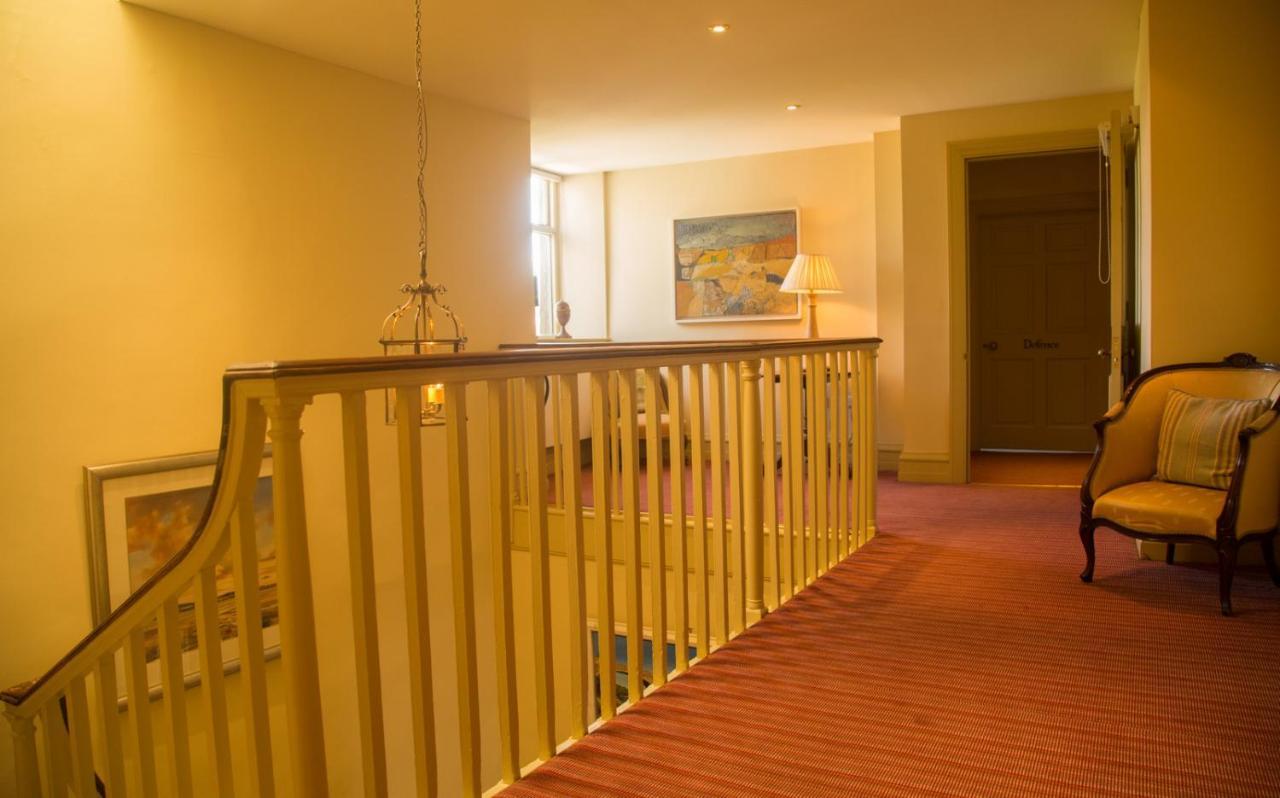 Collingwood Arms Hotel Cornhill on Tweed ภายนอก รูปภาพ