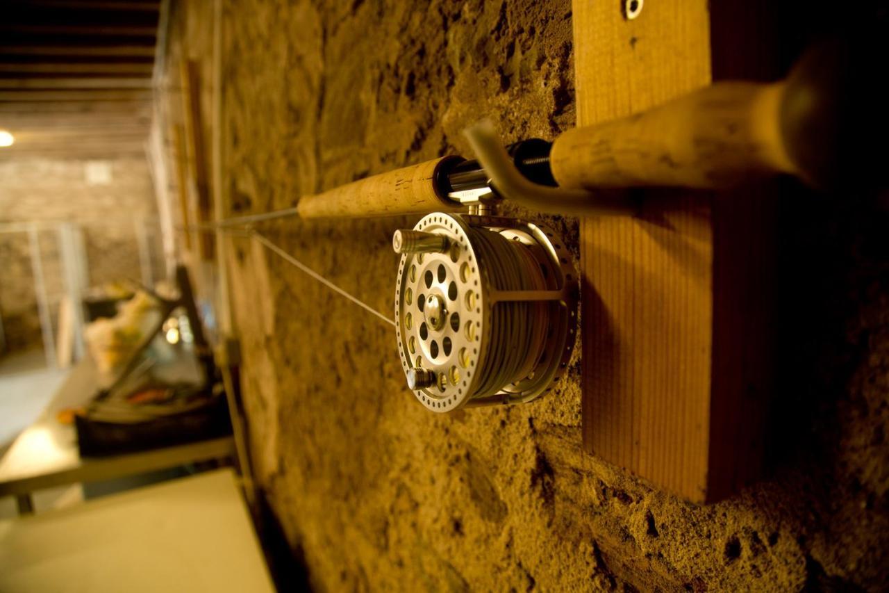 Collingwood Arms Hotel Cornhill on Tweed ภายนอก รูปภาพ