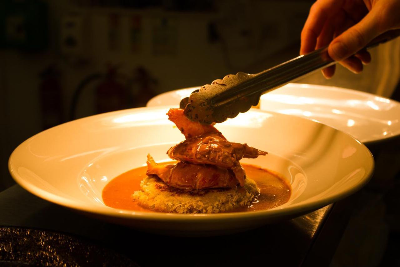 Collingwood Arms Hotel Cornhill on Tweed ภายนอก รูปภาพ