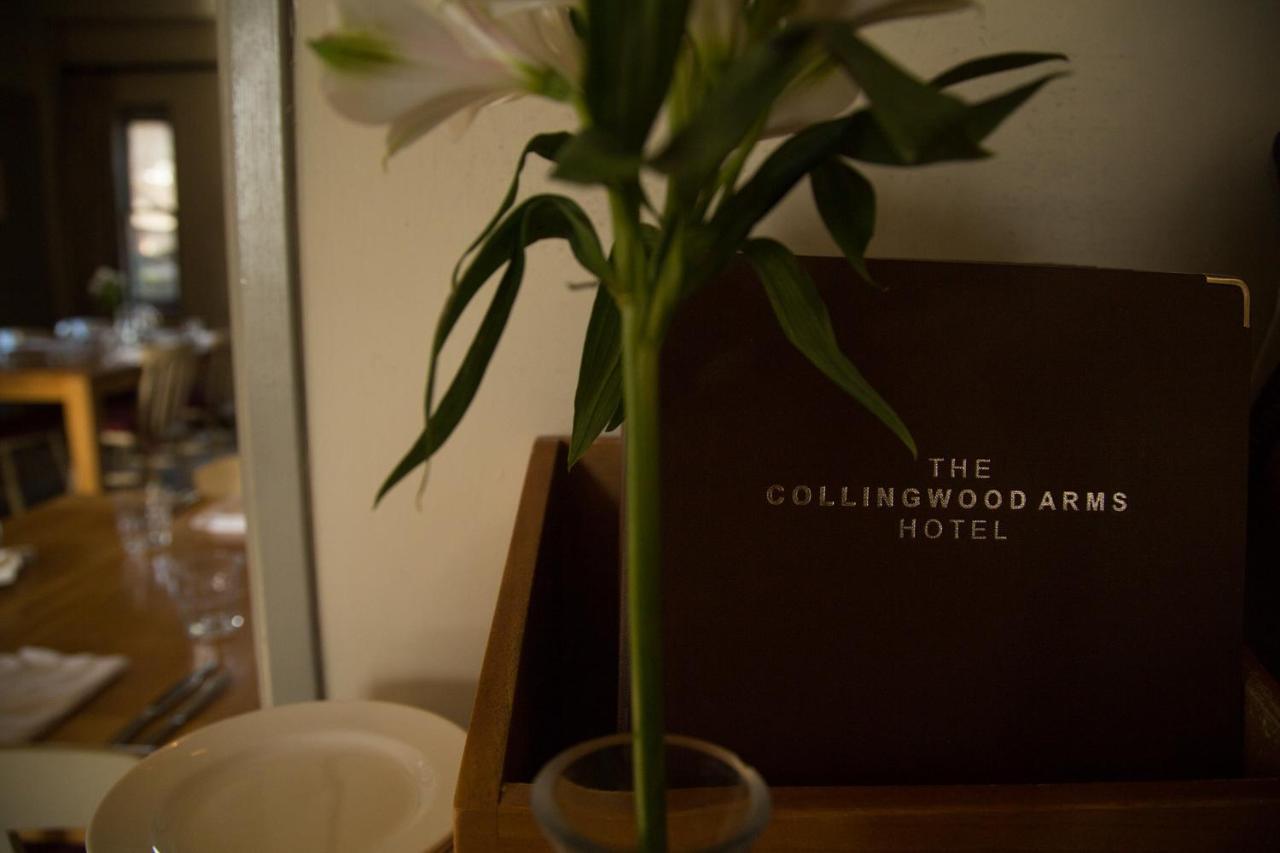 Collingwood Arms Hotel Cornhill on Tweed ภายนอก รูปภาพ