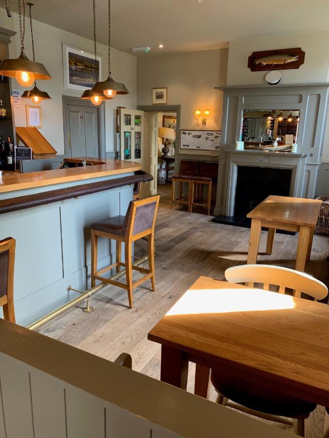 Collingwood Arms Hotel Cornhill on Tweed ภายนอก รูปภาพ