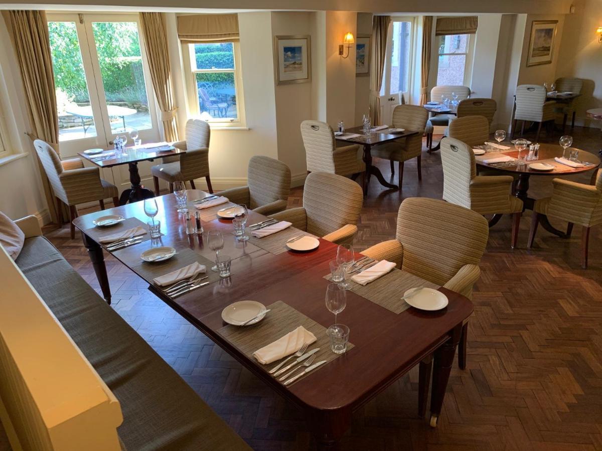 Collingwood Arms Hotel Cornhill on Tweed ภายนอก รูปภาพ