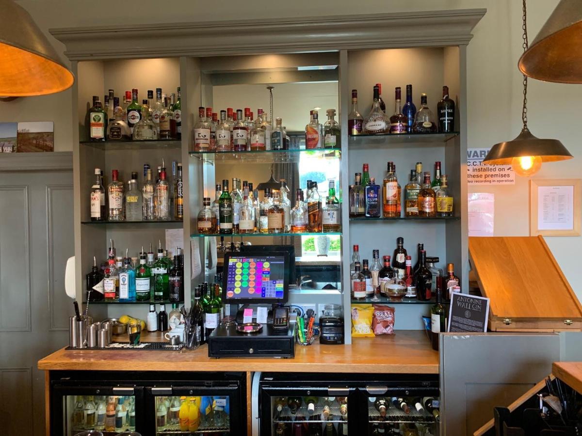 Collingwood Arms Hotel Cornhill on Tweed ภายนอก รูปภาพ