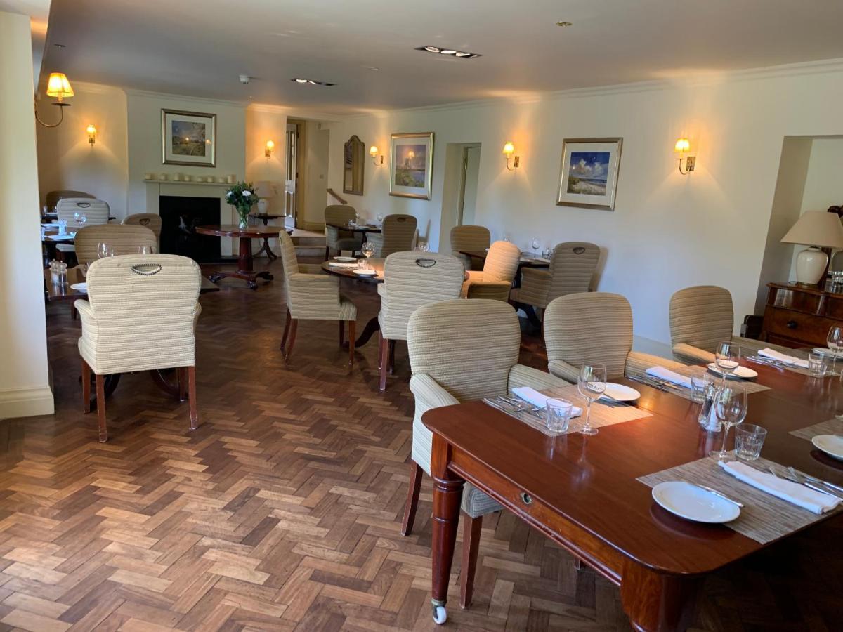 Collingwood Arms Hotel Cornhill on Tweed ภายนอก รูปภาพ